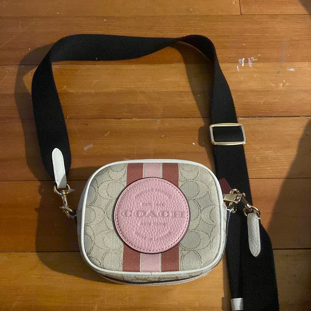 Coach Dempsey camera bag